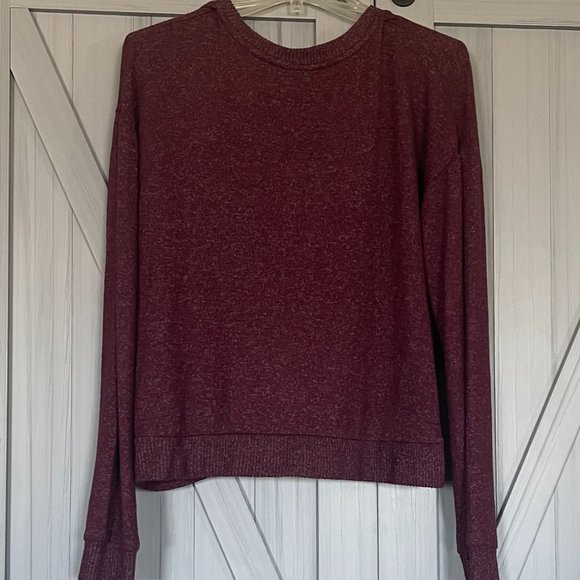 Sweaters - Picture 3 of 9